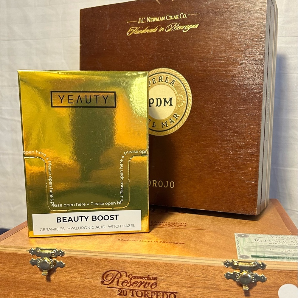 Gold Radiance Serum Beauty Boost